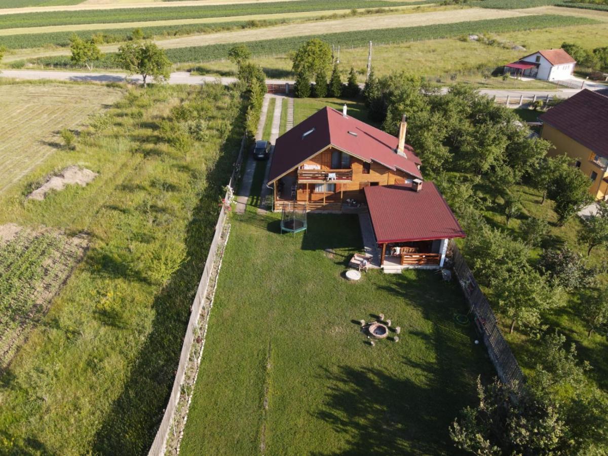 Casuta-Lacului Villa Unciuc Exterior photo